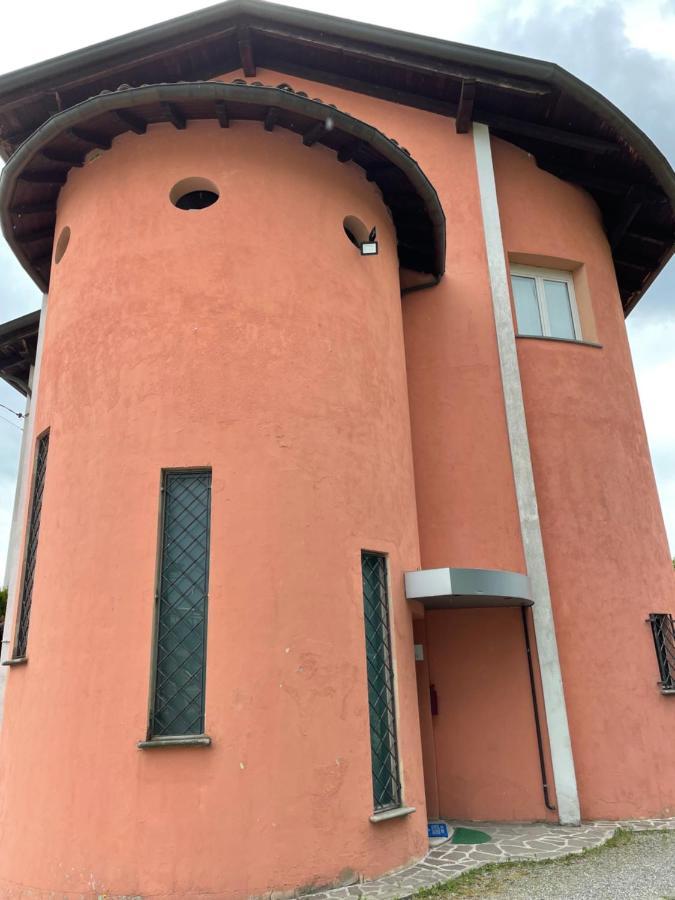 Casa Azzurra Camere Serravalle Sesia Exteriér fotografie